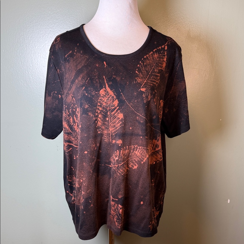 Women's Black and Orange Leaf Print Top